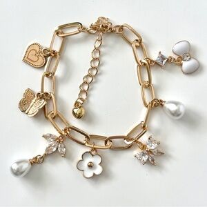 Handmade White, Pearl Coloured, and Gold Coloured Y2k Style Charm Bracelet